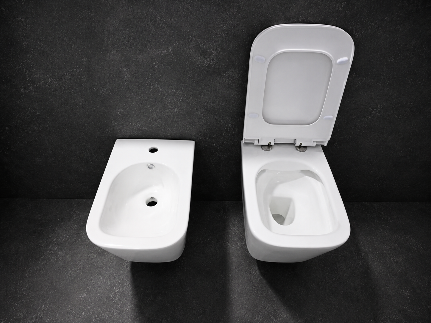 Set tualeti i varur Idevit Halley me WC dhe bide të bardhë