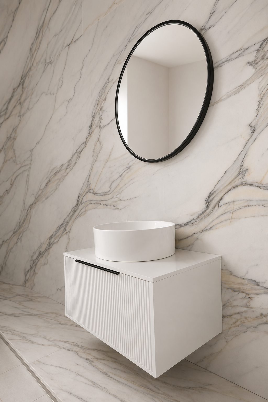 Mobilje banjoje e varur e bardhë me front të vijëzuar dhe lavaman countertop - Figura 3