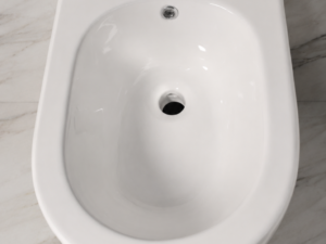 Bide qeramike dyshemeje back-to-wall e bardhë